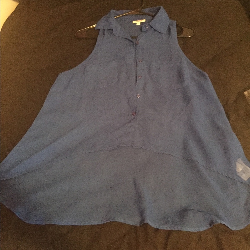 Sleeveless Shirt